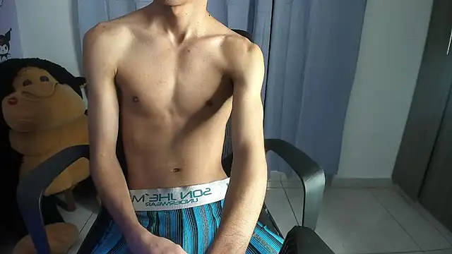 Snapshot of isaaclatino chatting on October 5, 2025, 9:40 am isaaclatino online show from October 5, 2025, 9:40 am