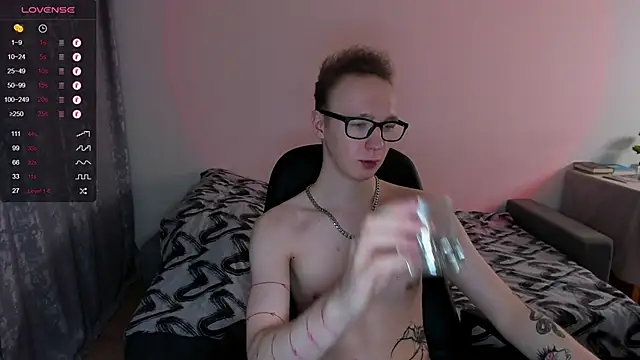 Alex silents online show from February 8, 2025, 1:54 pm