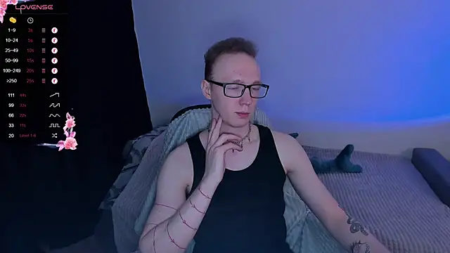 Alex silents online show from October 8, 2025, 1:09 pm