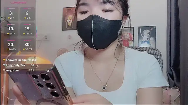 Berrysweet 68 online show from March 8, 2025, 10:43 am