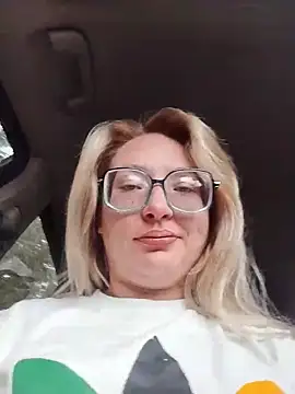 Snapshot of xWhoreAbleX_Pika chatting on December 2, 2025, 4:24 pm xWhoreAbleX Pika online show from December 2, 2025, 4:24 pm