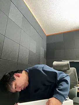 Snapshot of tokimori chatting on November 5, 2025, 1:33 pm tokimori online show from November 5, 2025, 1:33 pm