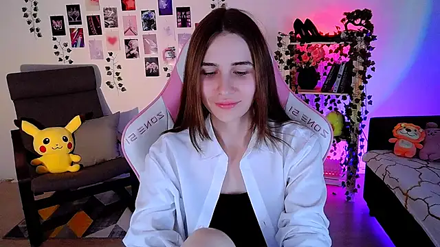 AliceCharmy online show from December 10, 2024, 3:33 pm