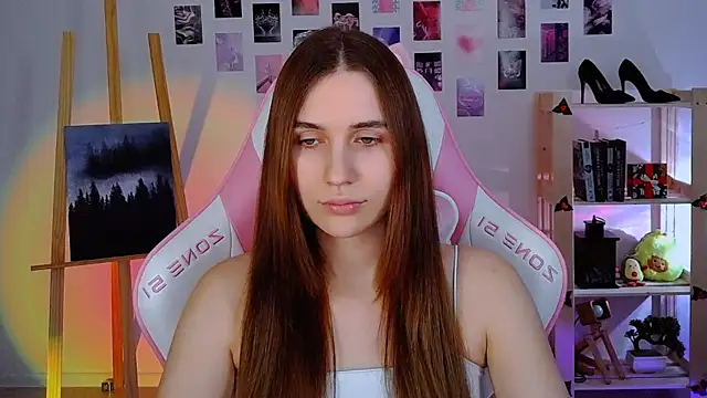 AliceCharmy online show from January 4, 2025, 2:14 pm