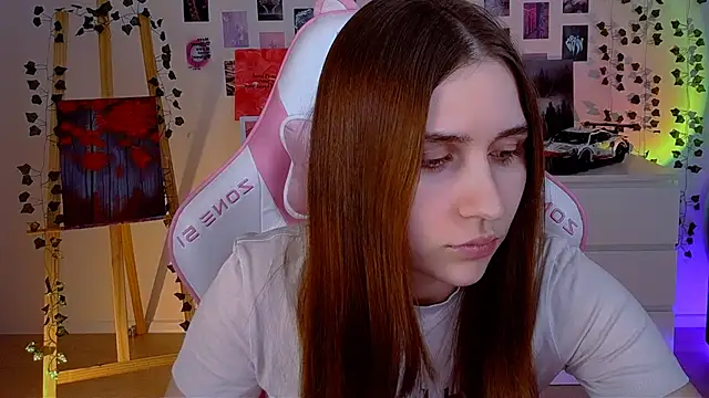 AliceCharmy online show from February 26, 2025, 5:28 pm