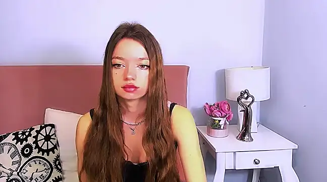 GraceLips online show from March 20, 2025, 6:30 am