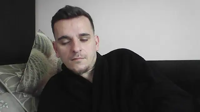 Huge cock22cm online show from February 28, 2025, 8:09 am