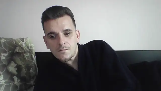 Huge cock22cm online show from March 1, 2025, 12:34 pm