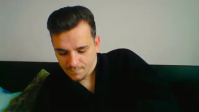 Huge cock22cm online show from December 18, 2025, 8:09 am