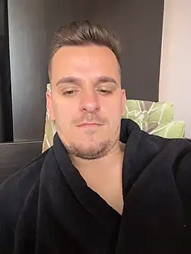 Huge cock22cm online show from May 31, 2026, 6:53 am