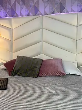 Snapshot of Brenda_Garcia chatting on March 15, 2025, 12:15 am Brenda Garcia online show from March 15, 2025, 12:15 am