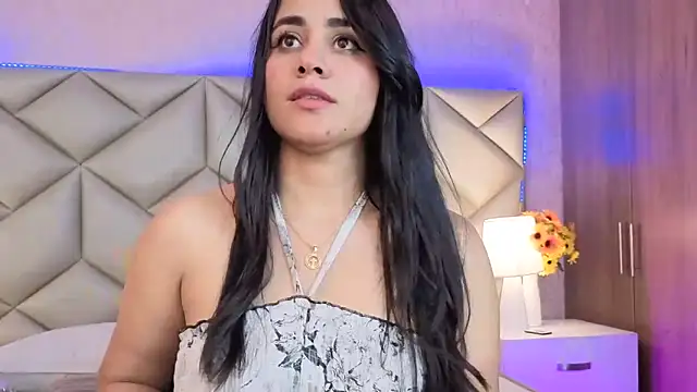 Snapshot of Brenda_Garcia chatting on September 23, 2025, 8:12 pm Brenda Garcia online show from September 23, 2025, 8:12 pm