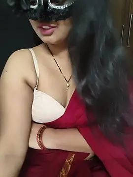 Snapshot of Magical-Couple-telugu chatting on June 14, 2026, 1:24 pm Magical-Couple-telugu online show from June 14, 2026, 1:24 pm
