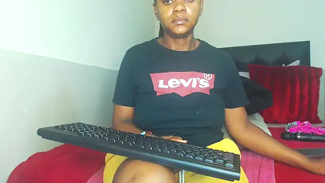 Fiercefoxxy online show from March 19, 2026, 8:29 am