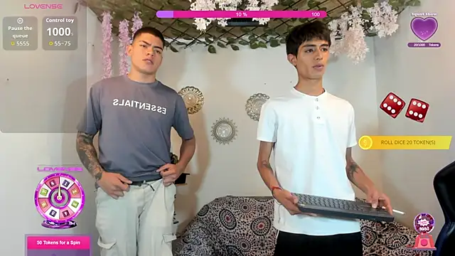 oliverhot2005 online show from September 12, 2025, 9:26 pm