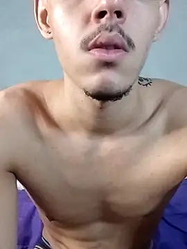 MicaelRian69 online show from March 2, 2025, 9:32 pm