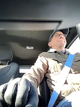 Snapshot of mouser21212 chatting on January 7, 2025, 7:28 pm mouser21212 online show from January 7, 2025, 7:28 pm