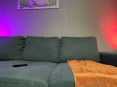 Snapshot of mouser21212 chatting on February 26, 2025, 8:44 pm mouser21212 online show from February 26, 2025, 8:44 pm