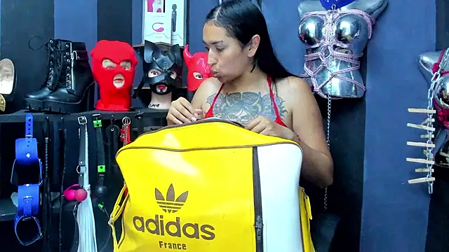 LucyStrike  online show from February 12, 2025, 10:15 pm