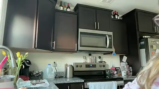 Milf Goddess online show from March 27, 2026, 9:58 pm