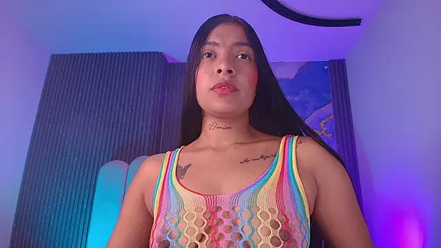 hot dione online show from March 18, 2026, 7:17 pm