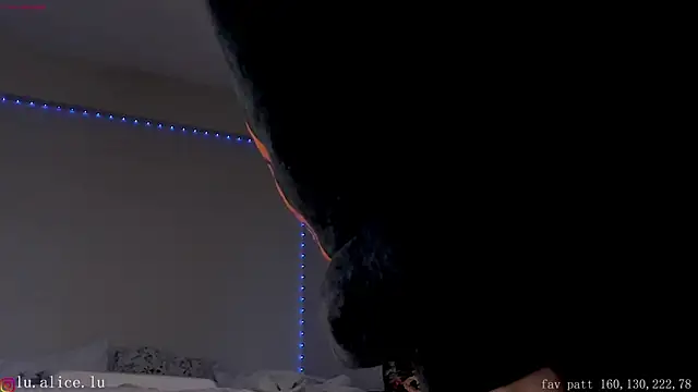 alicelu  online show from February 8, 2025, 11:55 am