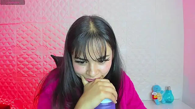 Alessandraa ferri  online show from January 12, 2025, 7:11 am