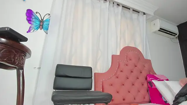 Snapshot of Alex_Keit chatting on January 17, 2025, 8:33 pm Alex Keit online show from January 17, 2025, 8:33 pm