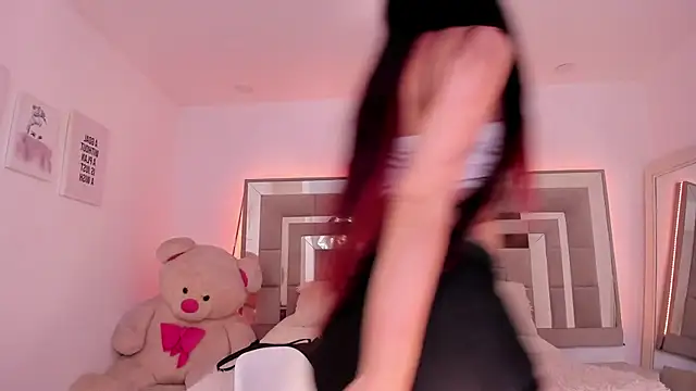 Snapshot of Nicolle_foxy chatting on February 1, 2025, 8:37 pm Nicolle foxy online show from February 1, 2025, 8:37 pm