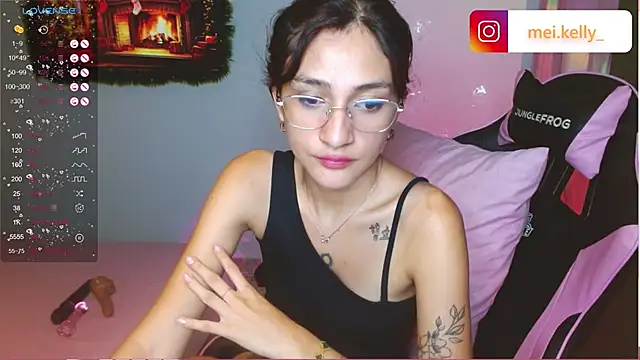 Mei Kelly online show from December 11, 2024, 2:30 am