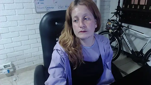 ViioletaMora online show from February 21, 2025, 7:34 am