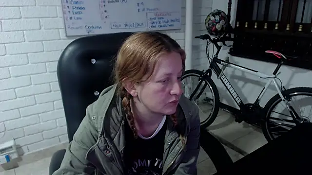 ViioletaMora online show from February 27, 2025, 3:25 am