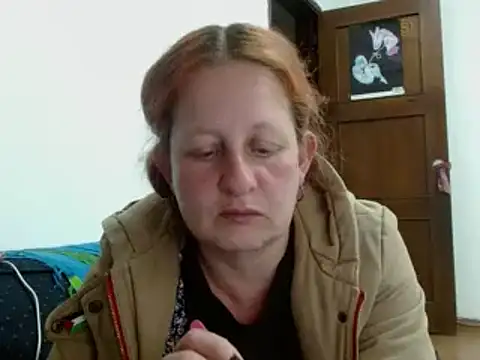 ViioletaMora online show from October 17, 2025, 6:16 am