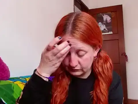 ViioletaMora online show from October 20, 2025, 8:20 pm