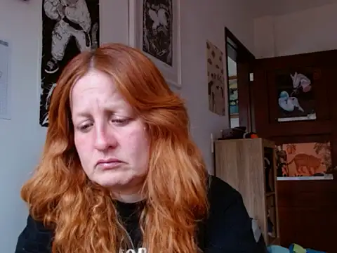 Snapshot of ViioletaMora chatting on May 17, 2026, 5:53 pm ViioletaMora online show from May 17, 2026, 5:53 pm