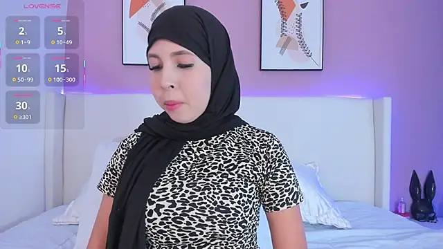 Snapshot of shann_a chatting on November 15, 2025, 7:21 pm shann a online show from November 15, 2025, 7:21 pm