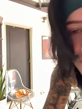 Hannah Borbon online show from March 27, 2026, 5:12 pm