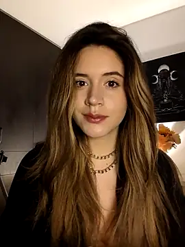 Snapshot of maliciaworld chatting on October 9, 2025, 10:41 pm maliciaworld online show from October 9, 2025, 10:41 pm