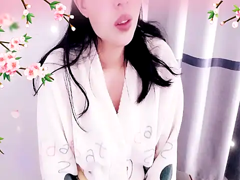 xiaoxuer online show from January 13, 2025, 3:45 am