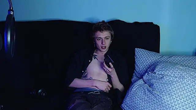 axxxturel online show from December 26, 2024, 10:37 am