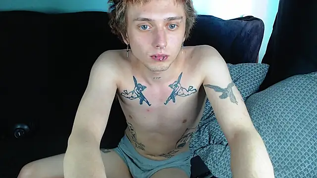 axxxturel online show from January 3, 2025, 9:04 am