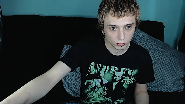 axxxturel online show from January 9, 2025, 5:23 am