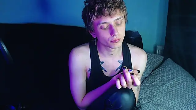 axxxturel online show from February 19, 2025, 2:12 am