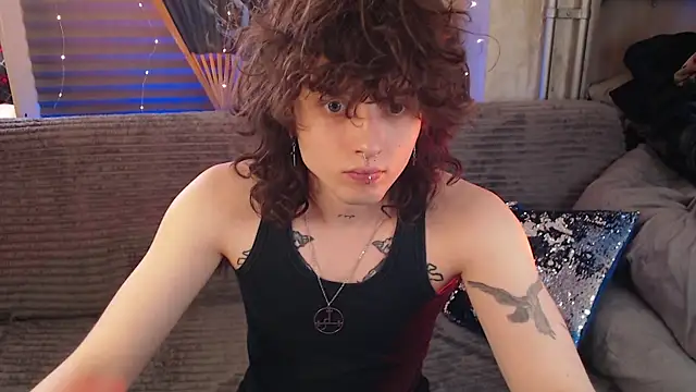 axxxturel online show from April 12, 2026, 2:11 pm