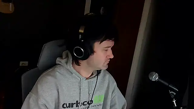 Snapshot of Stix_Zadinia chatting on February 13, 2026, 10:39 pm Stix Zadinia online show from February 13, 2026, 10:39 pm