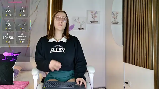 Snapshot of mia_099 chatting on December 2, 2025, 7:20 pm mia 099 online show from December 2, 2025, 7:20 pm