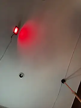 Ema azel online show from October 31, 2025, 1:45 pm