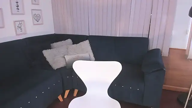 cami cruzz online show from February 18, 2025, 8:14 pm