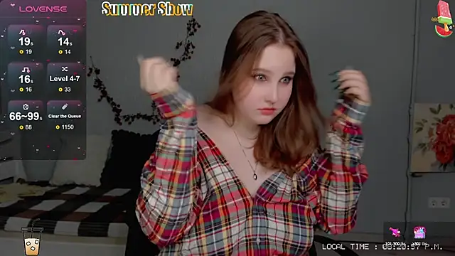 Crystal Chris online show from January 22, 2025, 6:20 pm