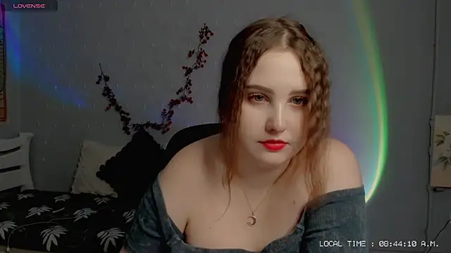 Crystal Chris online show from February 8, 2025, 6:43 am